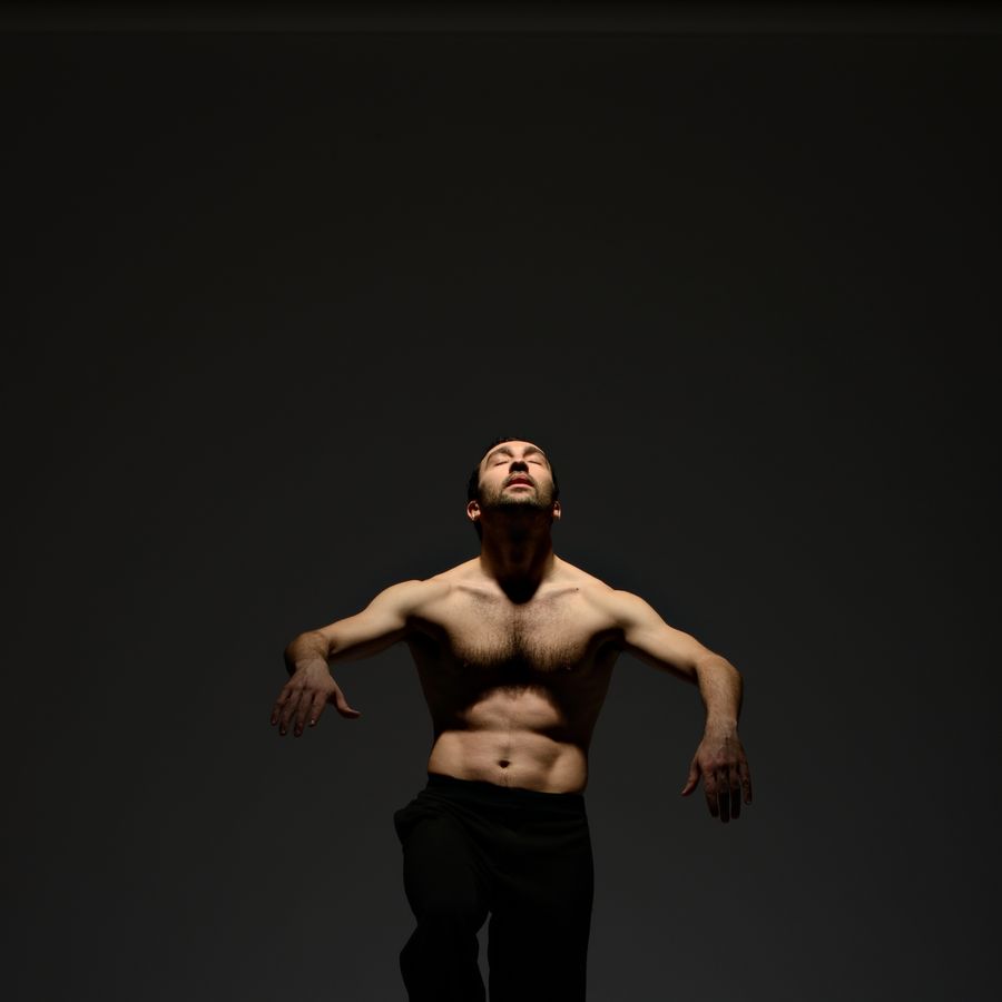 Dans op Dinsdag: Bending the Walls